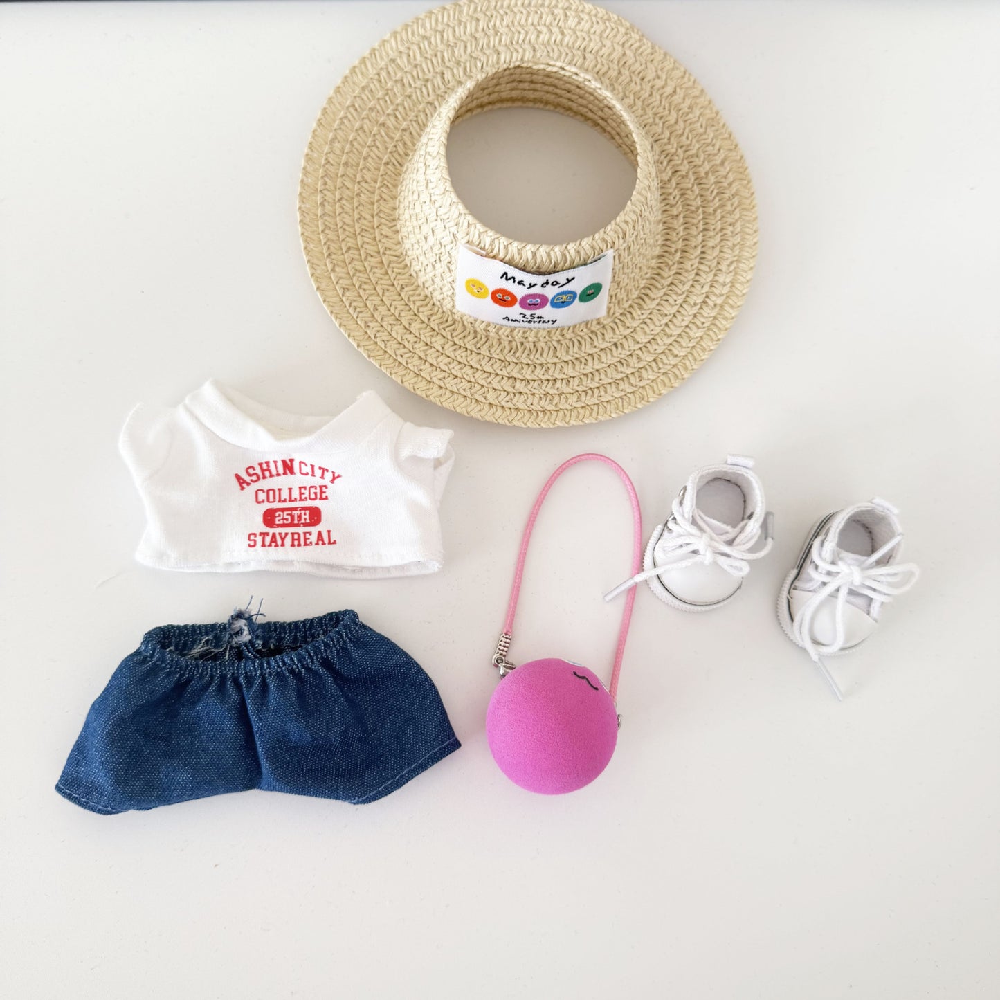 First, Second, and Third Generation Keychain LABUBU Clothing Pendant Labubu Wearing Mayday Concert Same Style Cute Doll Clothes
