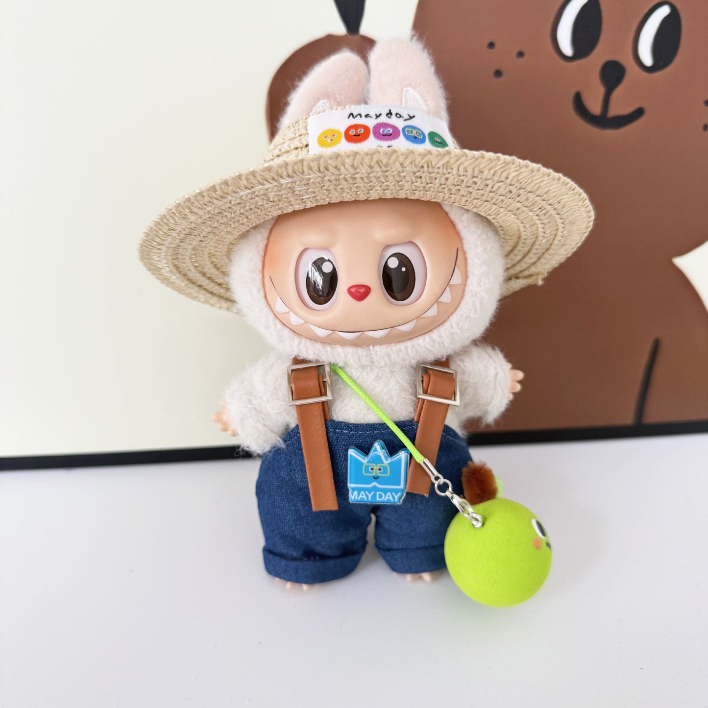 First, Second, and Third Generation Keychain LABUBU Clothing Pendant Labubu Wearing Mayday Concert Same Style Cute Doll Clothes