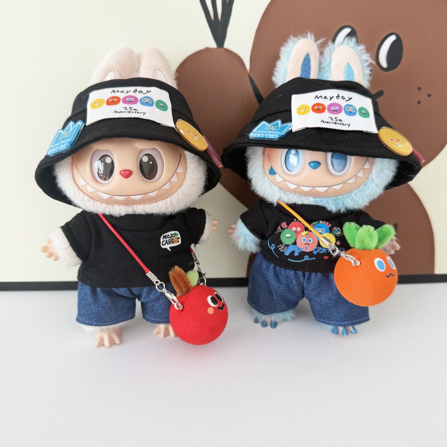 First, Second, and Third Generation Keychain LABUBU Clothing Pendant Labubu Wearing Mayday Concert Same Style Cute Doll Clothes